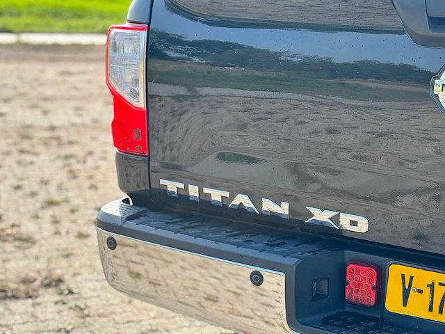 2016 nissan titan xd 5.0 v8 cummins bedrijfswagen - afbeelding 5 van  27