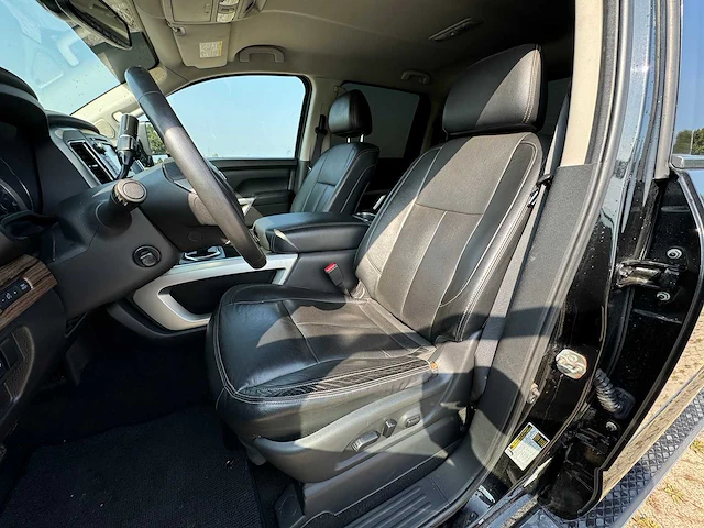 2016 nissan titan xd 5.0 v8 cummins bedrijfswagen - afbeelding 9 van  27