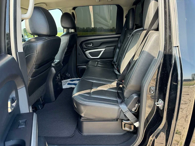 2016 nissan titan xd 5.0 v8 cummins bedrijfswagen - afbeelding 14 van  27