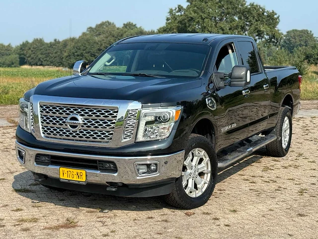 2016 nissan titan xd 5.0 v8 cummins bedrijfswagen - afbeelding 17 van  27