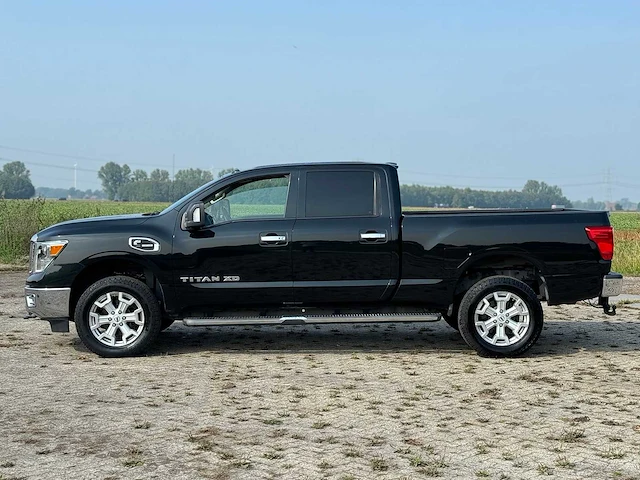 2016 nissan titan xd 5.0 v8 cummins bedrijfswagen - afbeelding 12 van  27