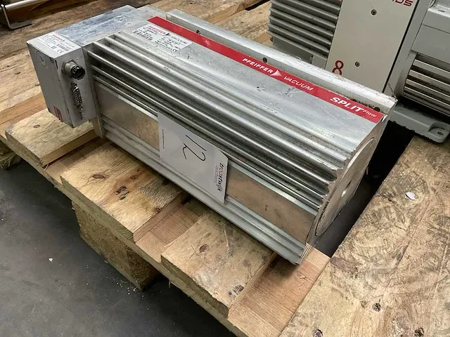 2016 pfeiffer splitflow 310 vacuümsysteem - afbeelding 2 van  8