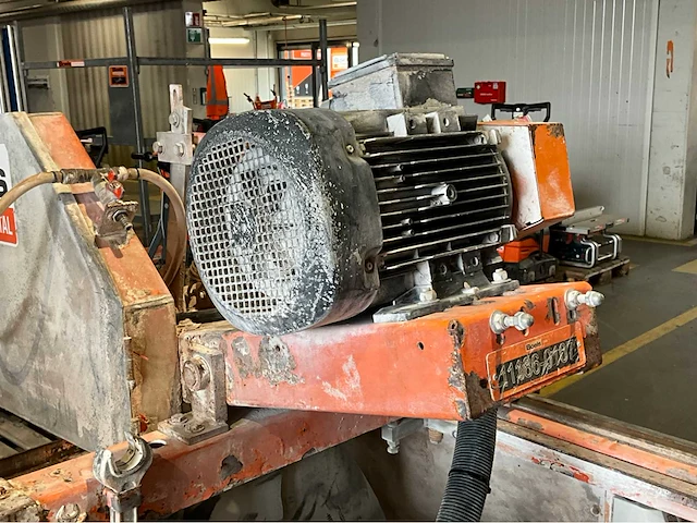2016 saint gobain jumbo 900 steen tafelzaagmachine - afbeelding 4 van  14