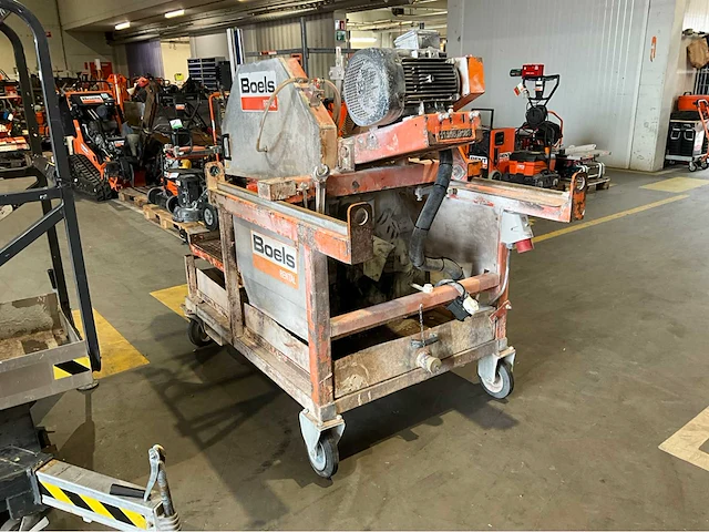 2016 saint gobain jumbo 900 steen tafelzaagmachine - afbeelding 9 van  14