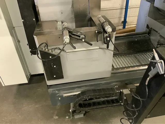 2016 schüco pdg e cut 650 e dubbele verstek afkortzaagmachine - afbeelding 11 van  32
