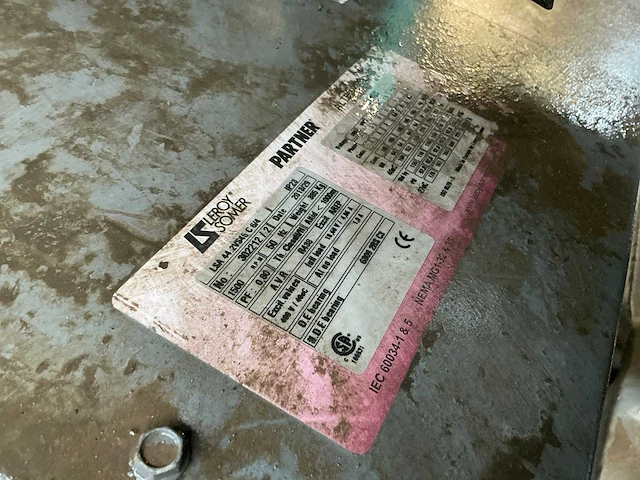 2016 sdmo r110 stroomgenerator - afbeelding 15 van  24