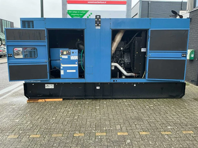 2016 sdmo v550c2 noodstroomaggregaat - afbeelding 2 van  25