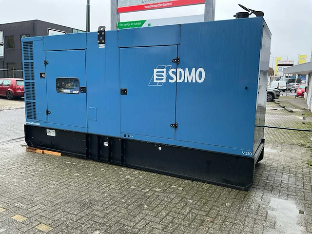 2016 sdmo v550c2 noodstroomaggregaat - afbeelding 19 van  25