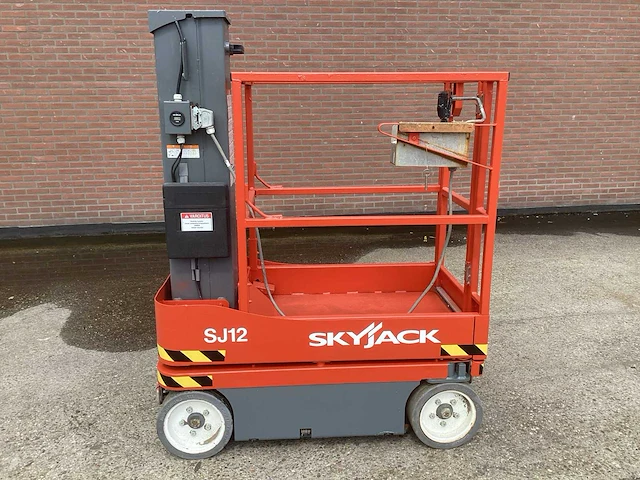 2016 skyjack sj12 hoogwerker - afbeelding 1 van  9