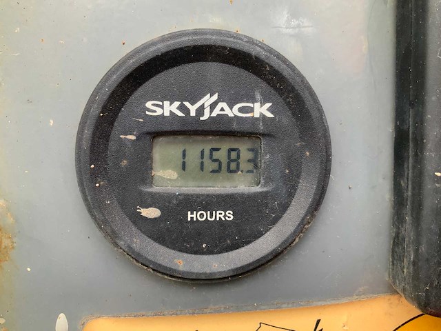 2016 skyjack sj6826rt ruwterrein hoogwerker 4x4 - afbeelding 17 van  30