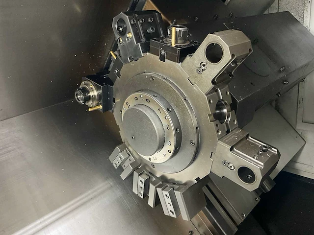2016 smec pl1600l cnc draaibank - afbeelding 3 van  19