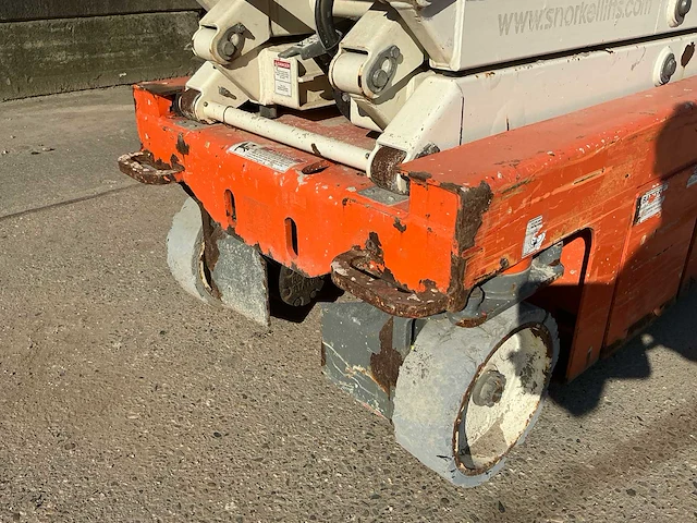 2016 snorkel s3219e schaarhoogwerker - afbeelding 21 van  23