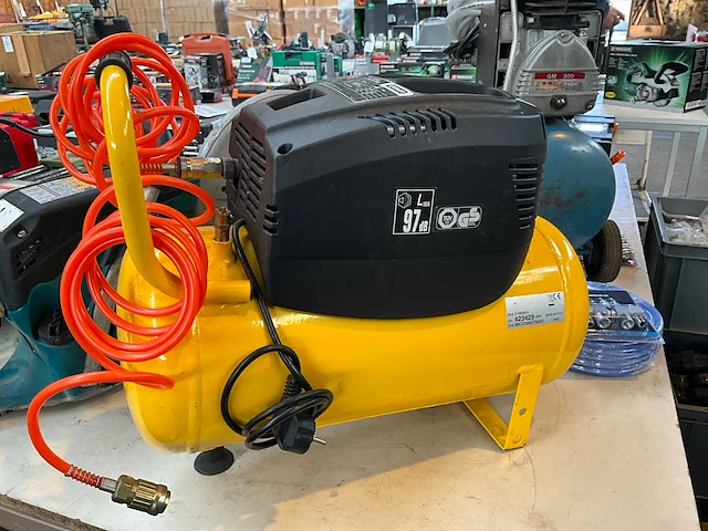 2016 stanley d 200/8/24 luchtcompressor - afbeelding 2 van  5