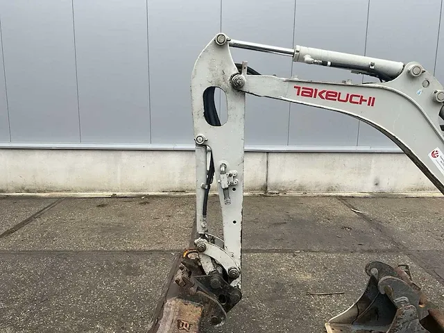 2016 takeuchi tb216 minigraafmachine - afbeelding 13 van  36