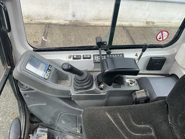 2016 takeuchi tb216 minigraafmachine - afbeelding 24 van  36