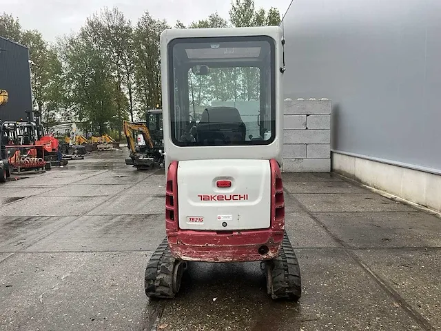 2016 takeuchi tb216 minigraafmachine - afbeelding 31 van  36