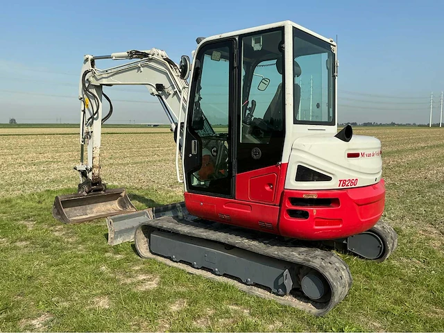 2016 takeuchi tb260 rupsgraafmachine - afbeelding 23 van  39