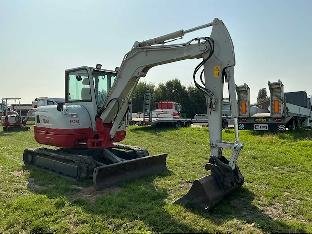 2016 takeuchi tb260 rupsgraafmachine - afbeelding 37 van  39