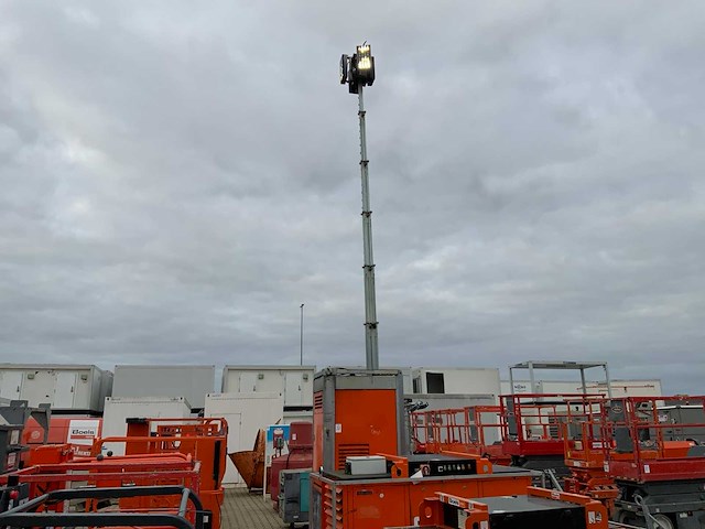 2016 tower light b-boels-box stationaire lichtmast led - afbeelding 6 van  12