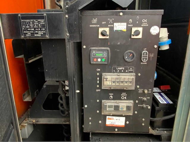 2016 tower light b-boels-box stationaire lichtmast led - afbeelding 11 van  12