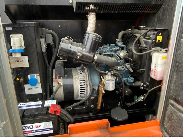 2016 tower light b-boels-box stationaire lichtmast led - afbeelding 12 van  12