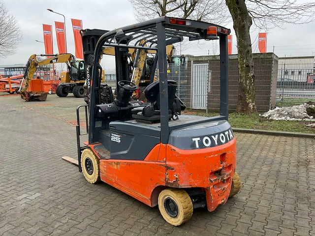2016 toyota 8fbmt25 vorkheftruck - afbeelding 19 van  23