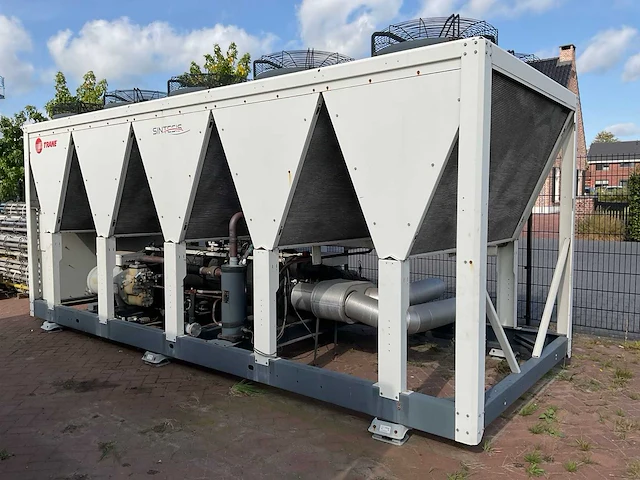2016 trane rtaf 145 se sn luchtgekoelde koelinstallatie - afbeelding 2 van  8