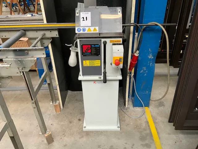 2016 trondoras tl-302 afkortcirkelzaagmachine - afbeelding 2 van  8