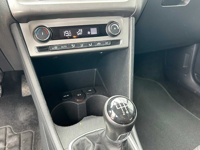 2016 volkswagen polo 90pk tdi highline personenauto - afbeelding 3 van  17