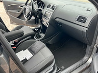 2016 volkswagen polo 90pk tdi highline personenauto - afbeelding 7 van  17