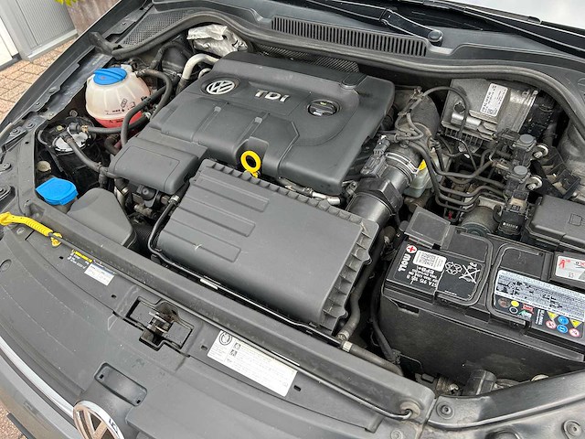 2016 volkswagen polo 90pk tdi highline personenauto - afbeelding 8 van  17