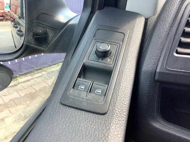 2016 volkswagen transporter bedrijfswagen - afbeelding 4 van  13