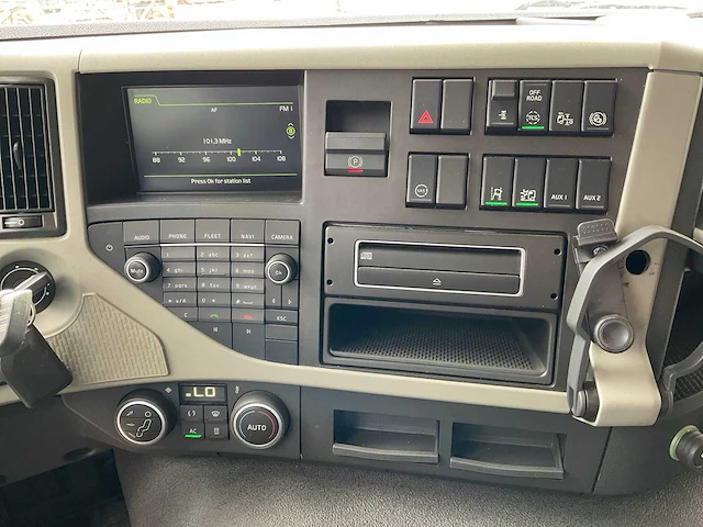 2016 volvo fm 410 vrachtwagen (c) - afbeelding 32 van  49