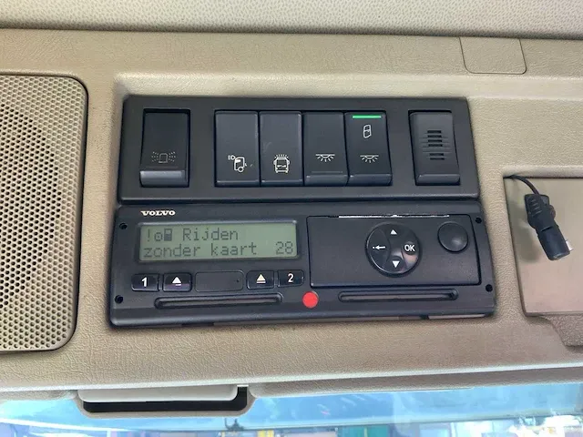 2016 volvo fmx vrachtwagen “haakarm” - afbeelding 22 van  35