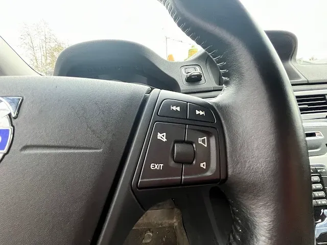 2016 volvo v70 2.4 d5 awd automatic personenauto - afbeelding 4 van  34