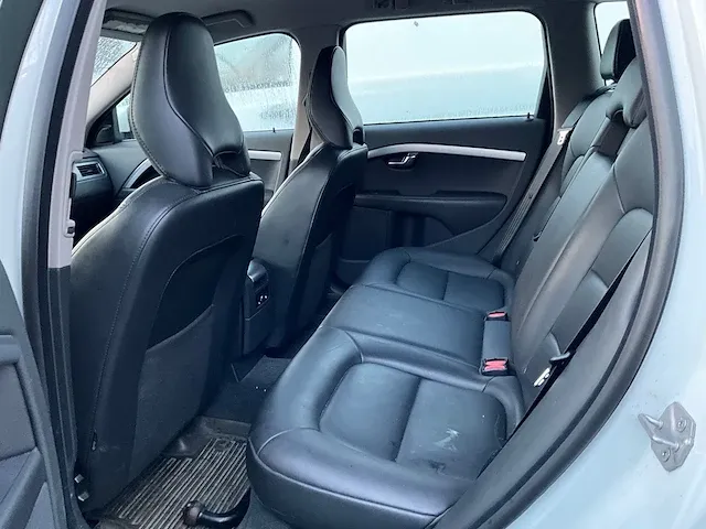 2016 volvo v70 2.4 d5 awd automatic personenauto - afbeelding 18 van  34