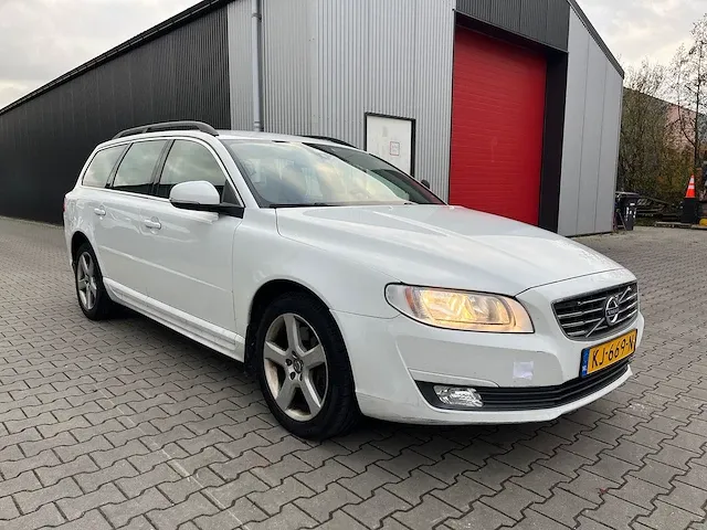 2016 volvo v70 2.4 d5 awd automatic personenauto - afbeelding 12 van  34
