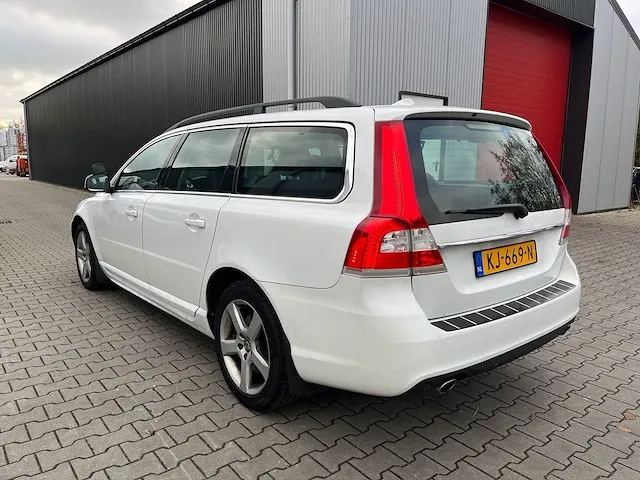2016 volvo v70 2.4 d5 awd automatic personenauto - afbeelding 23 van  34