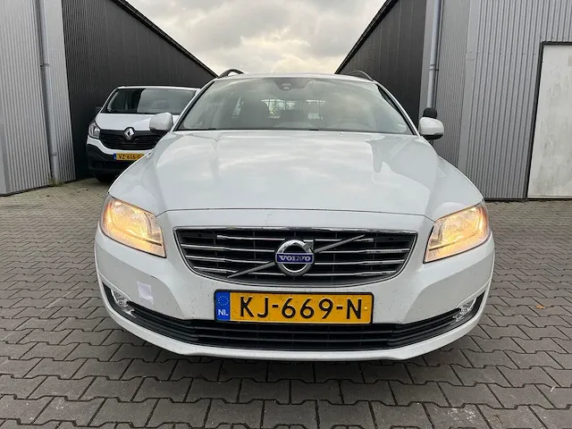 2016 volvo v70 2.4 d5 awd automatic personenauto - afbeelding 32 van  34