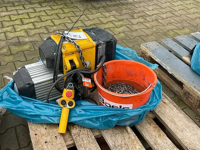 2016 yale cpv 10-4/1 elektrische kettingtakel - afbeelding 1 van  5