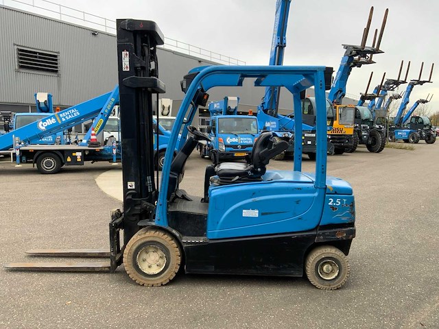 2016 yale erp35vl vorkheftruck - afbeelding 18 van  21