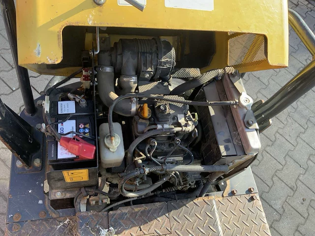 2016 yanmar c12r-b 3 zijdige rupsdumper - afbeelding 11 van  25