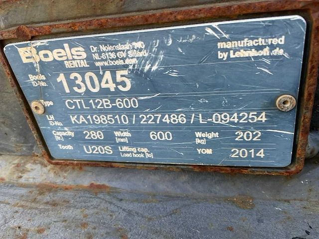2016 yanmar vio80-u midi rupsgraafmachine binnendraaier - afbeelding 2 van  31