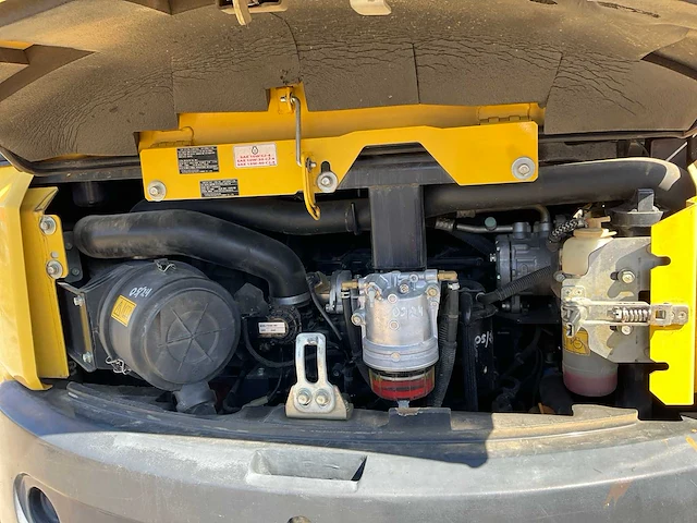 2016 yanmar vio80-u midi rupsgraafmachine binnendraaier - afbeelding 16 van  31