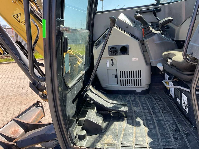 2016 yanmar vio80-u midi rupsgraafmachine binnendraaier - afbeelding 20 van  31
