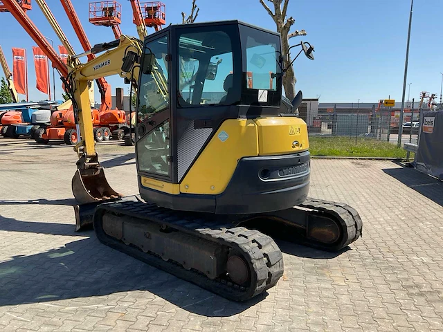 2016 yanmar vio80-u midi rupsgraafmachine binnendraaier - afbeelding 26 van  31