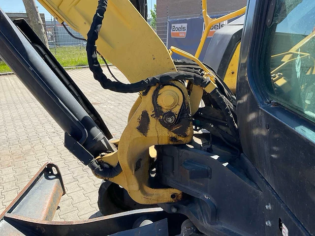 2016 yanmar vio80-u midi rupsgraafmachine binnendraaier - afbeelding 27 van  31