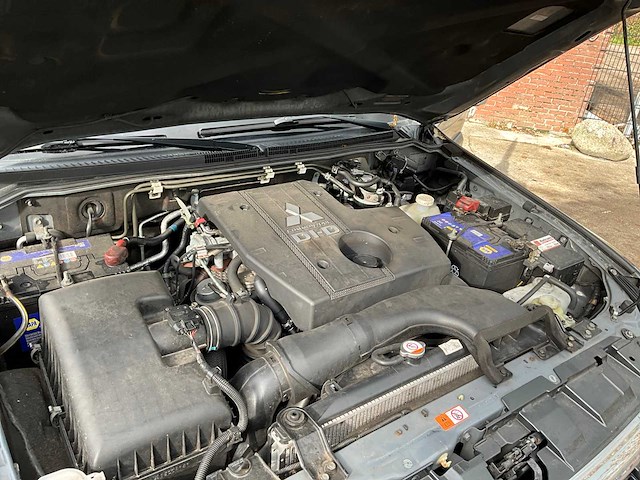 2017 - mitsubishi - pajero - personenauto - afbeelding 7 van  47