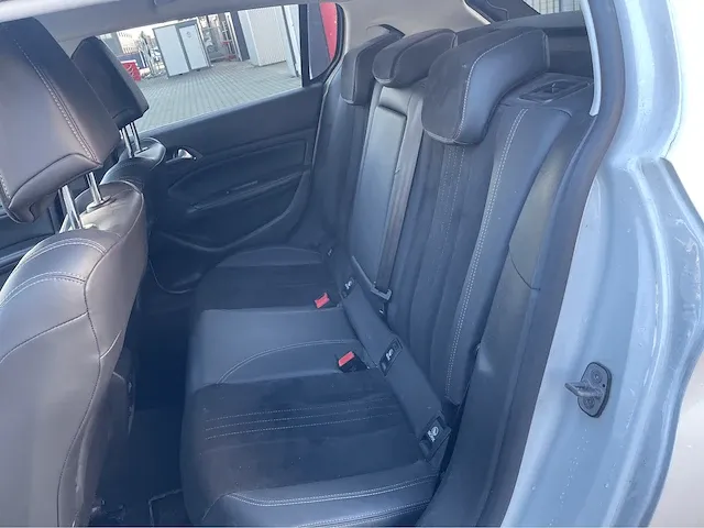 2017 - peugeot - 308 - 1.6 bluehdi blue l. - personenauto - afbeelding 16 van  44