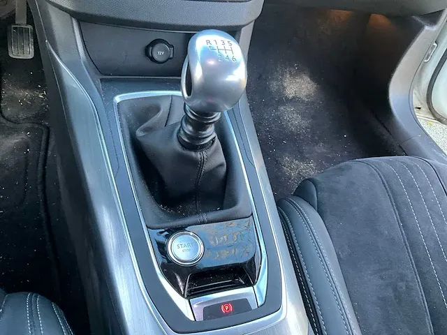 2017 - peugeot - 308 - 1.6 bluehdi blue l. - personenauto - afbeelding 20 van  29